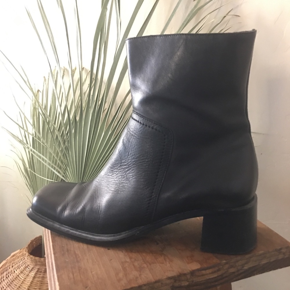 Vintage block heel black leather square toe boot